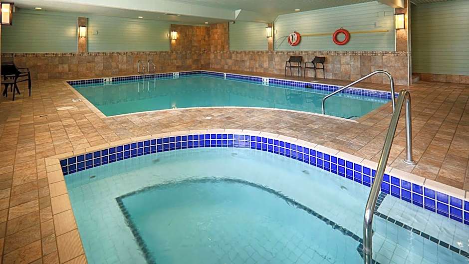 Best Western Plus Langley Inn