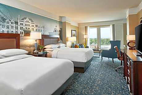 Junior Suite with Sofa Bed and Adapted Tub - Mobility Accessible