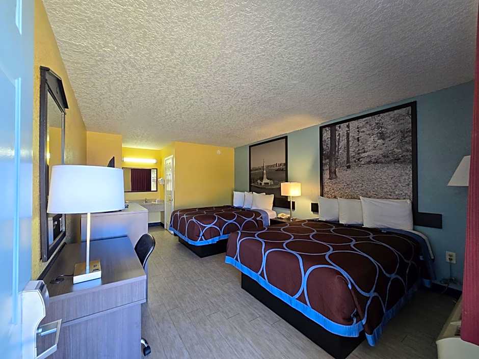 Super 8 by Wyndham Arkadelphia Caddo Valley Area