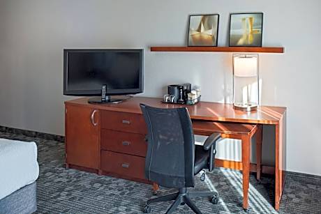 King Suite with Sofa Bed and Adapted Tub - Mobility and Hearing Accessible