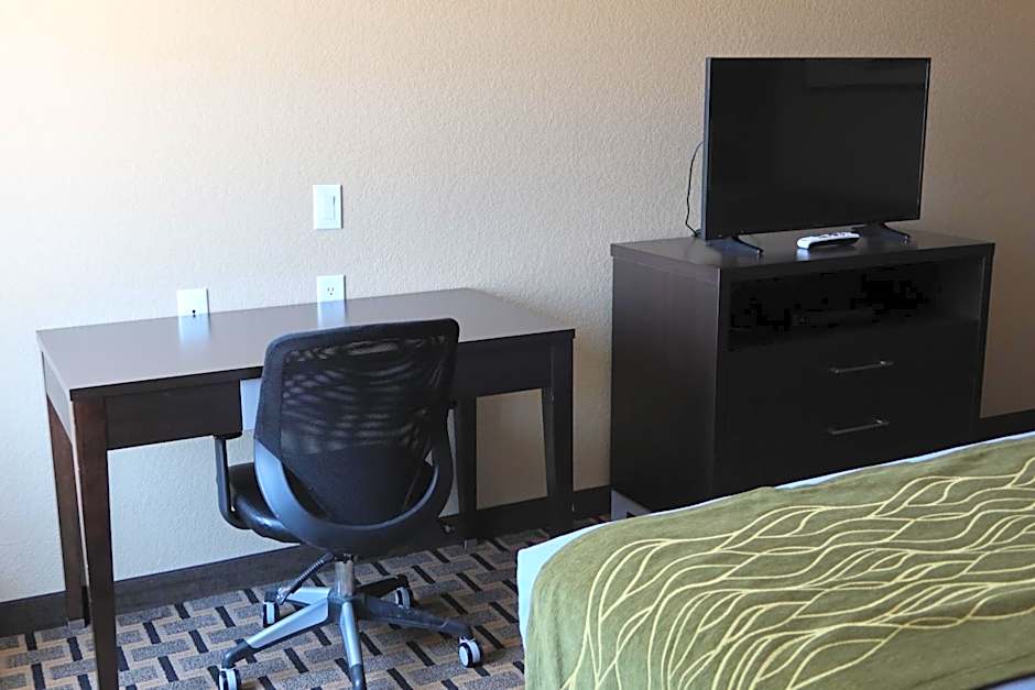 West Worth Inn & Suites White Settlement