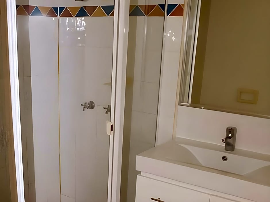 Chevron Palms Holiday Apartments