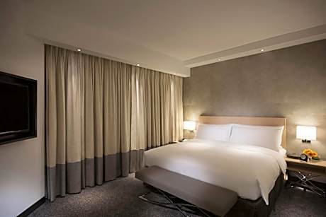 Superior Suite with Free Mini-bar