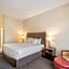 Clarion Inn & Suites Central Clearwater Beach