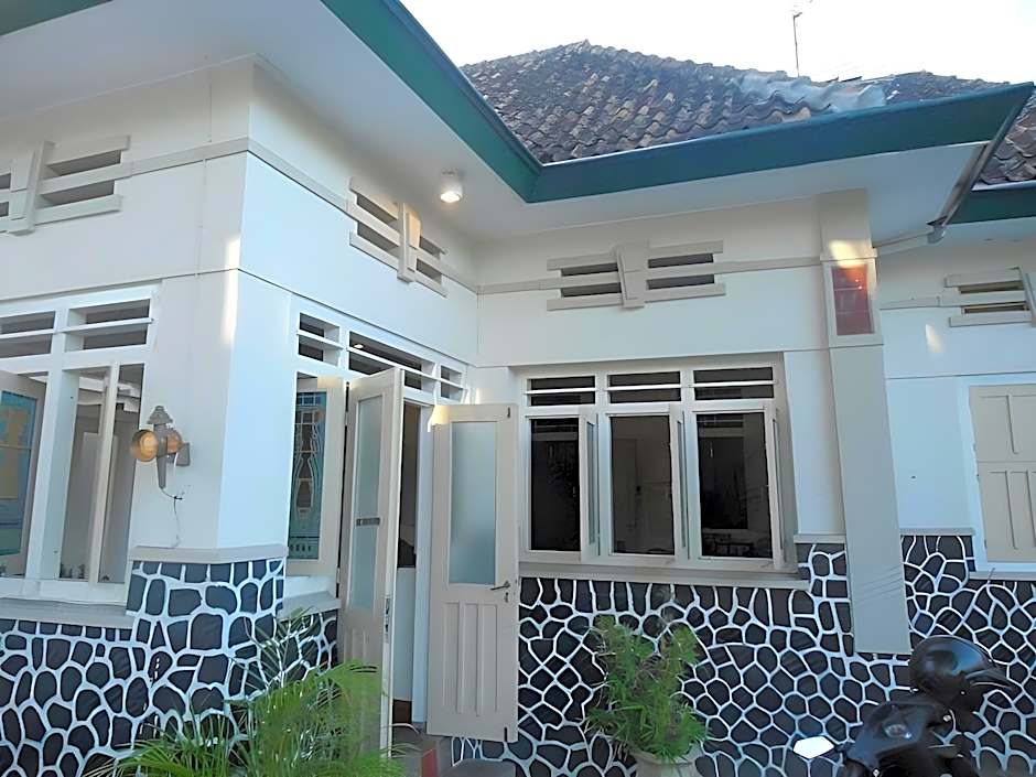 Reddoorz Syariah near Wijilan Yogyakarta