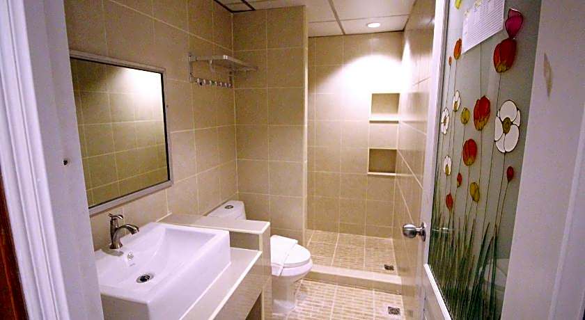 Lee Place Phatthanakan Condo