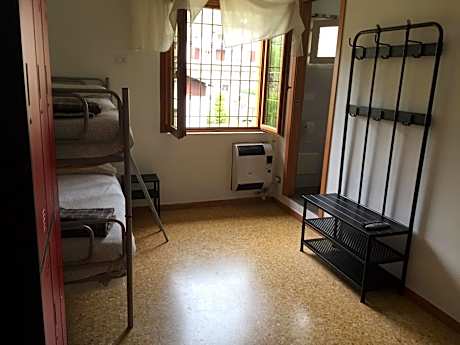Bed in 4-Bed Dormitory Room