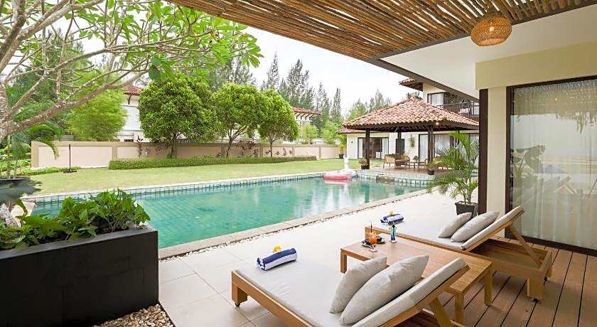 Pantai Indah Lagoi Bintan