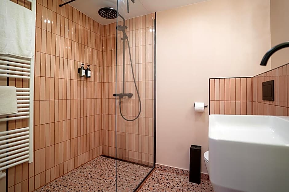 RetroPop Design Apartment , Designerzimmer für je 2 Personen, Top Lage, WIFI