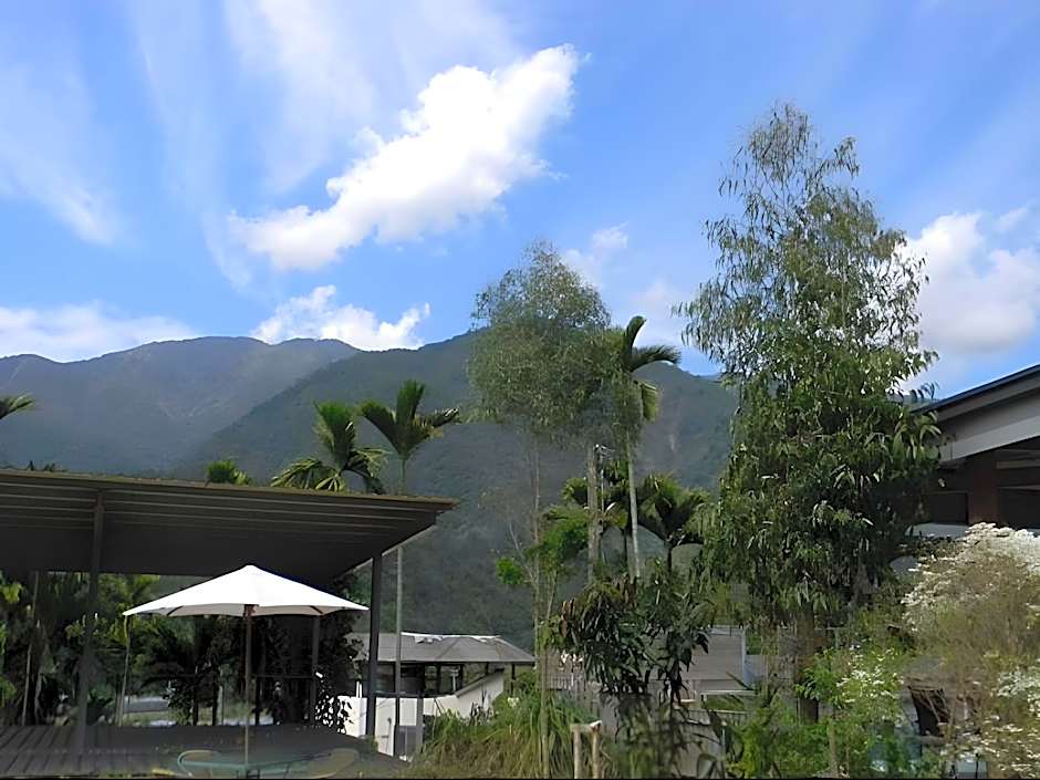 Young Chi Ku Hot Spring B&B