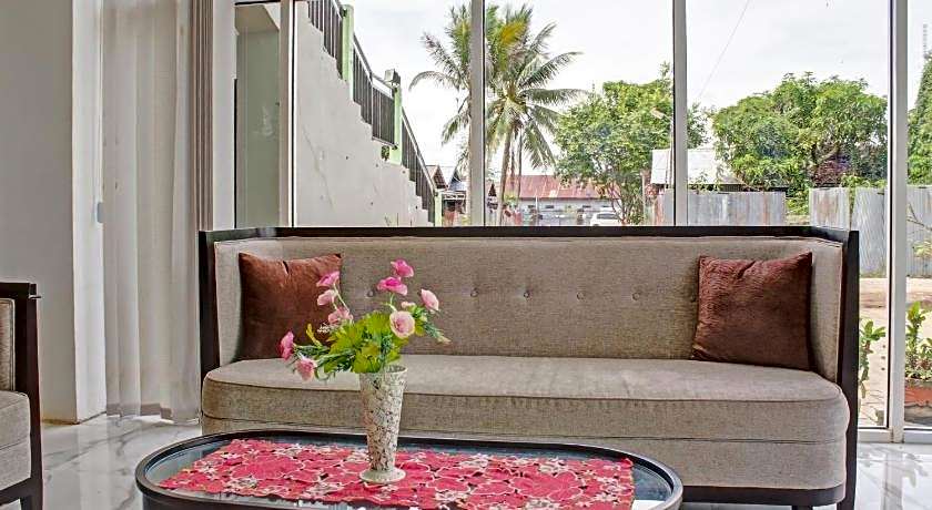 OYO 90112 Hotel Permata Inn