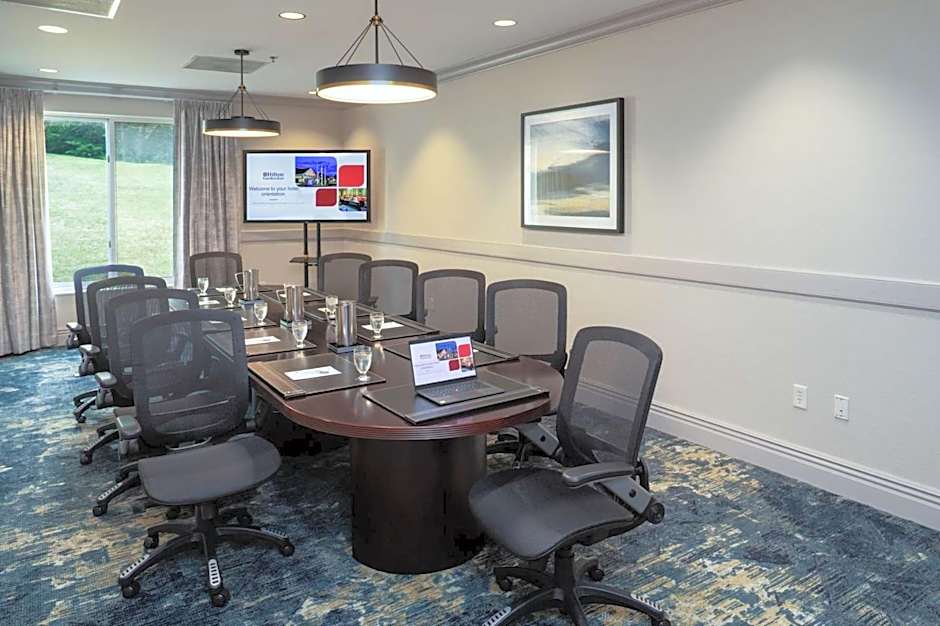 Hilton Garden Inn Milwaukee Northwest Conference Center