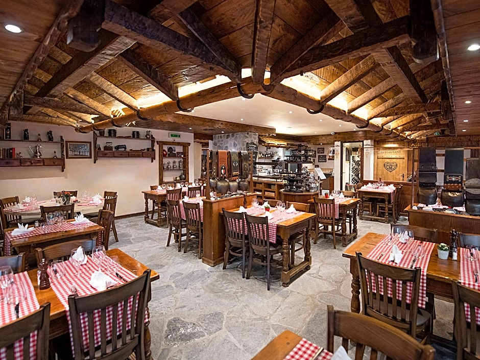 Hotel Olympic - Montana Center