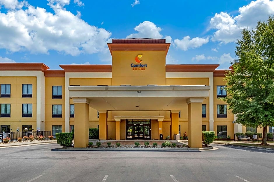 Comfort Suites Clayton - Garner