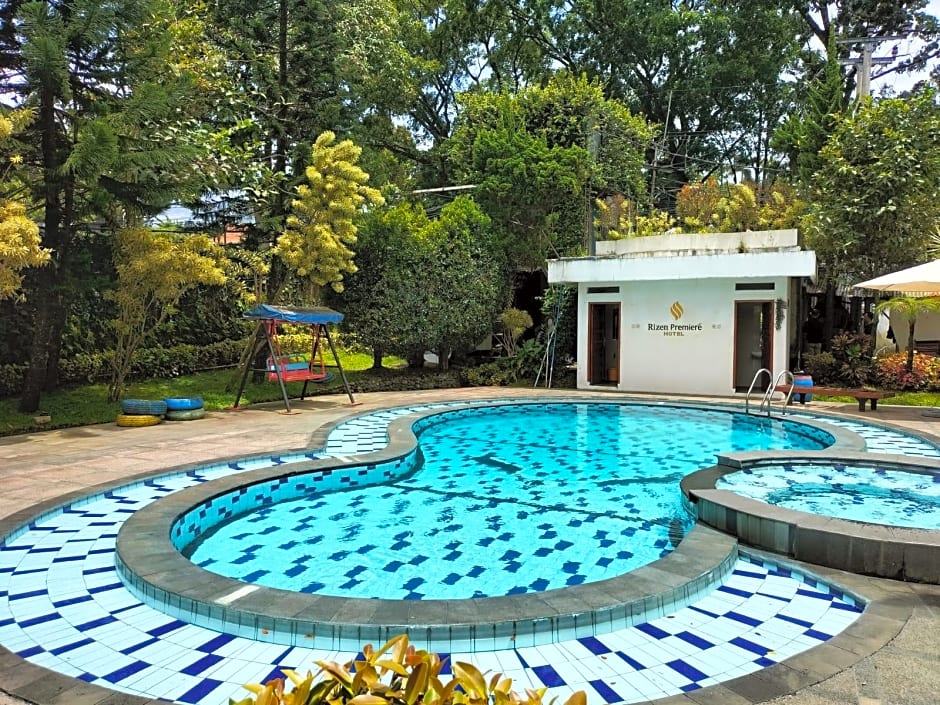 Rizen Premiere Hotel