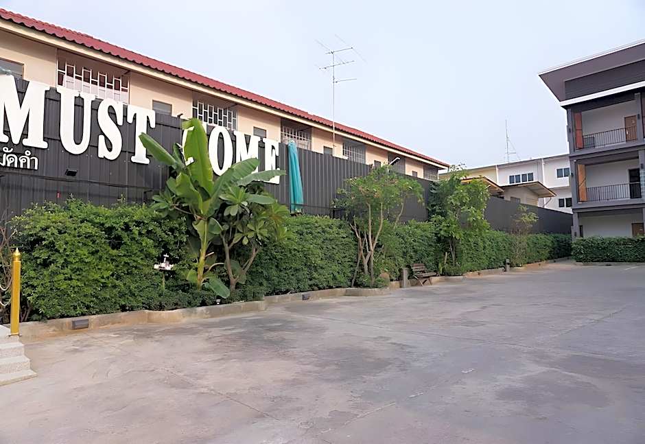 Mustcome Hotel
