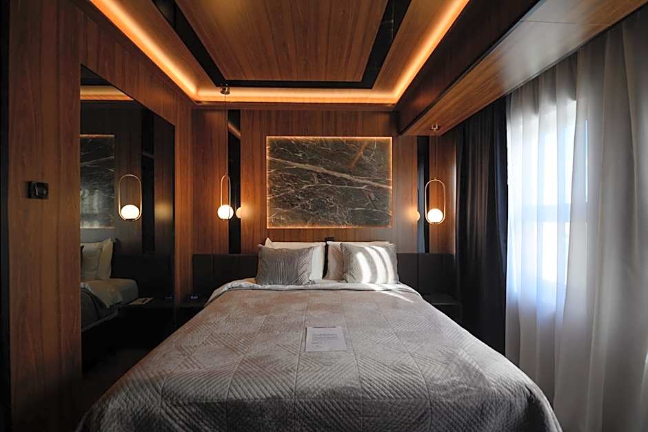 Hotel Macedonia Square