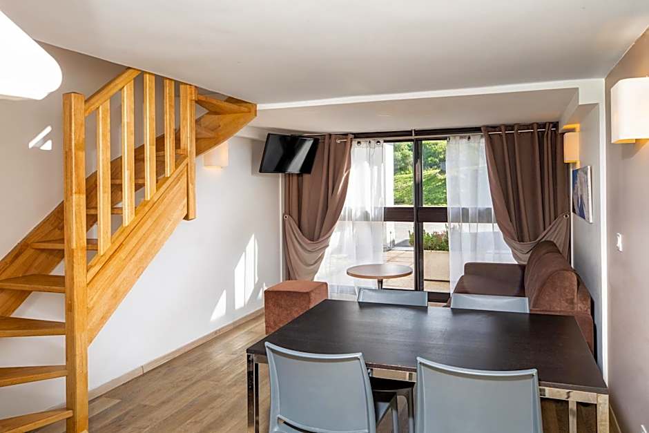 SOWELL RESIDENCES Pierre Blanche