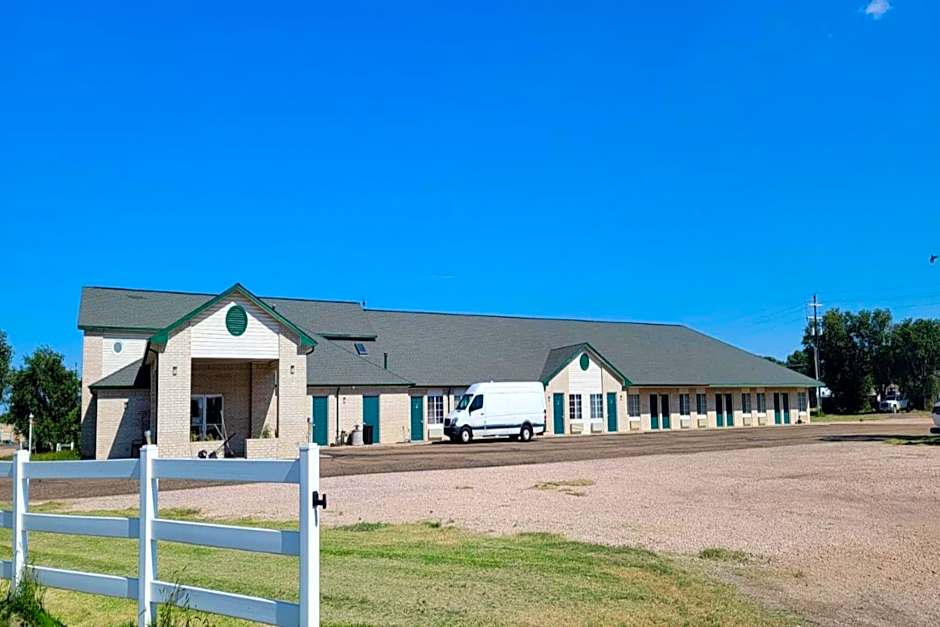 HomeTown Inn By OYO Texhoma, OK