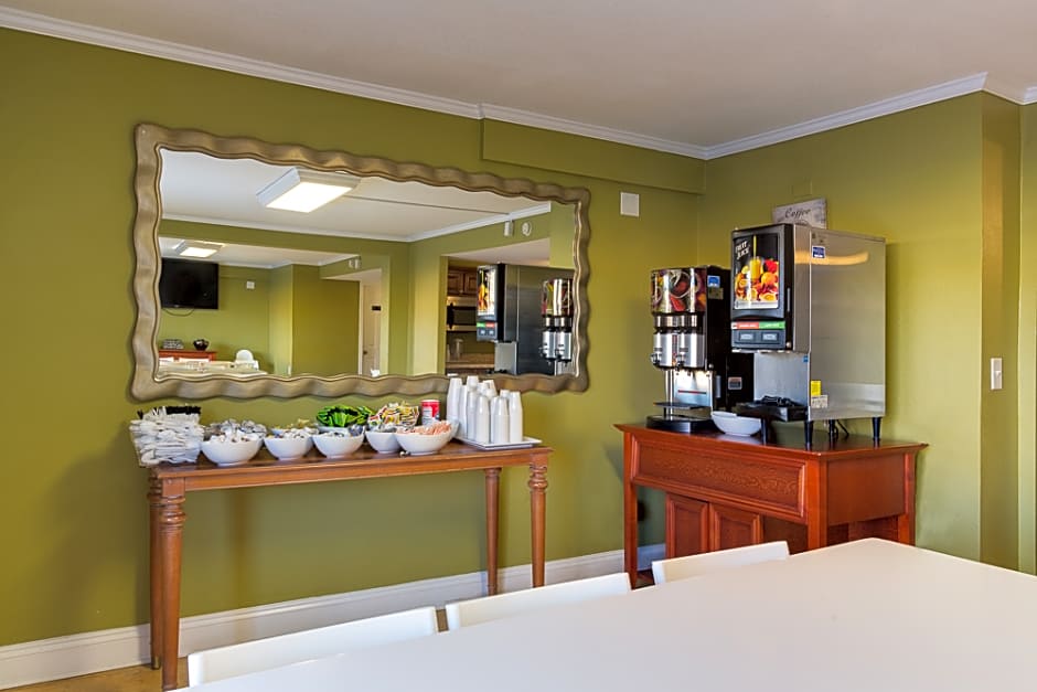 Celebration Suites At Old Town