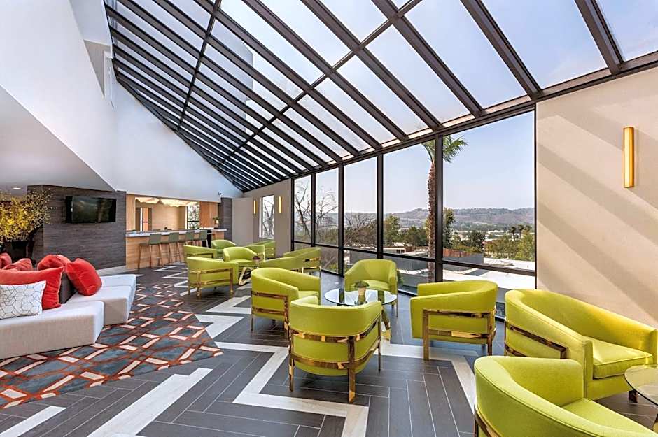 DoubleTree By Hilton Pomona