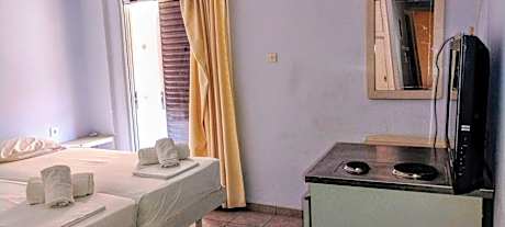 Double Room with Balcony - Ground Floor