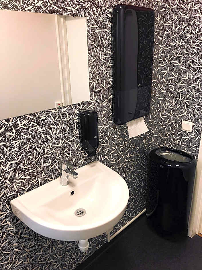 Multi Challenge Hostel