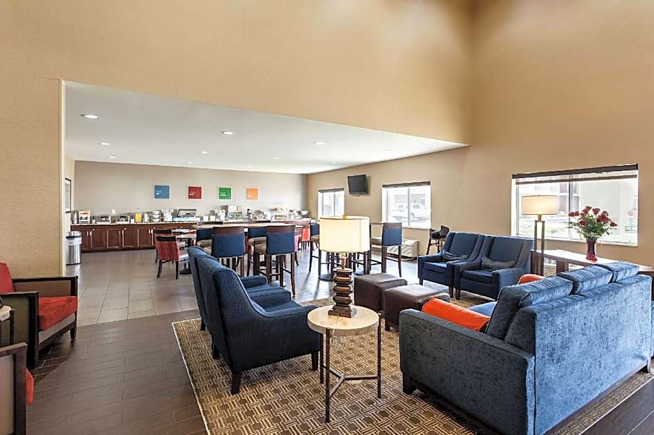 Comfort Suites Lincoln North