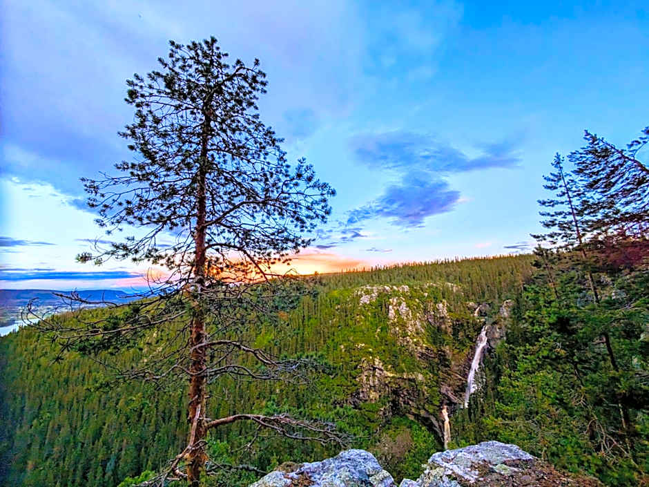 Hotell Nederhögen Vildmarkscenter