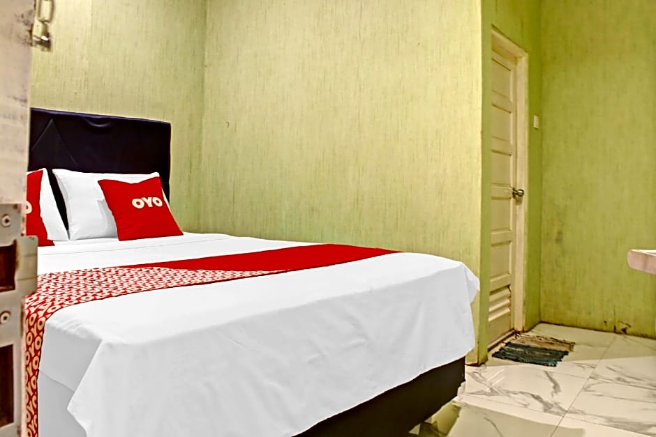 OYO 90112 Hotel Permata Inn