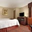 Hampton Inn By Hilton Magnolia