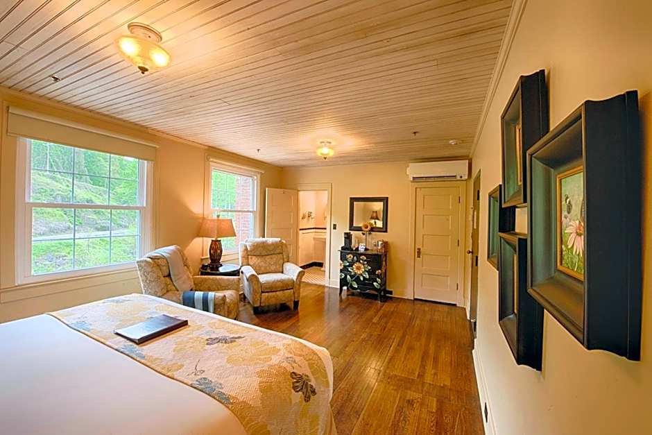 Historic Tapoco Lodge Resort
