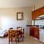 Danelis Studios & Apartments