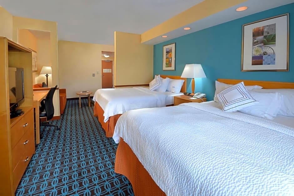 Fairfield Inn & Suites Roanoke Hollins/I-81