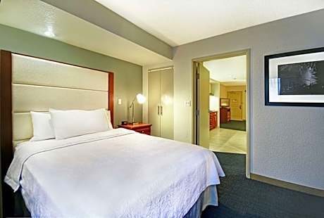 Two-Bedroom Suite with One King/One Double and Sofa Bed - Non-Smoking