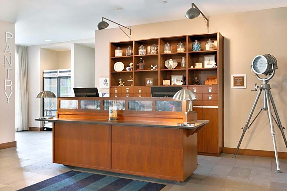 Four Points by Sheraton Fargo Medical Center