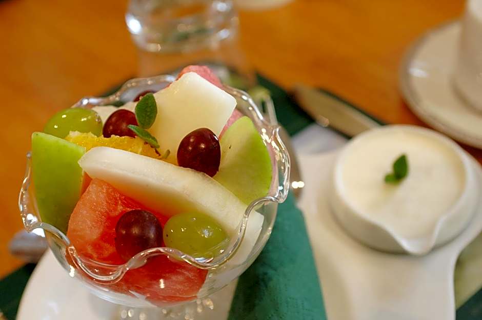 Avlon House Bed & Breakfast