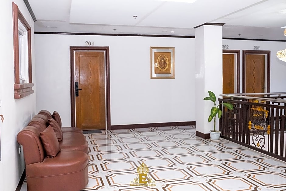 Empress Island Hotel