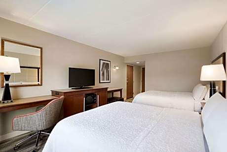 Room with Two Queen Beds - Non-Smoking