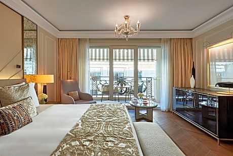 Prestige Double Room - Patio view