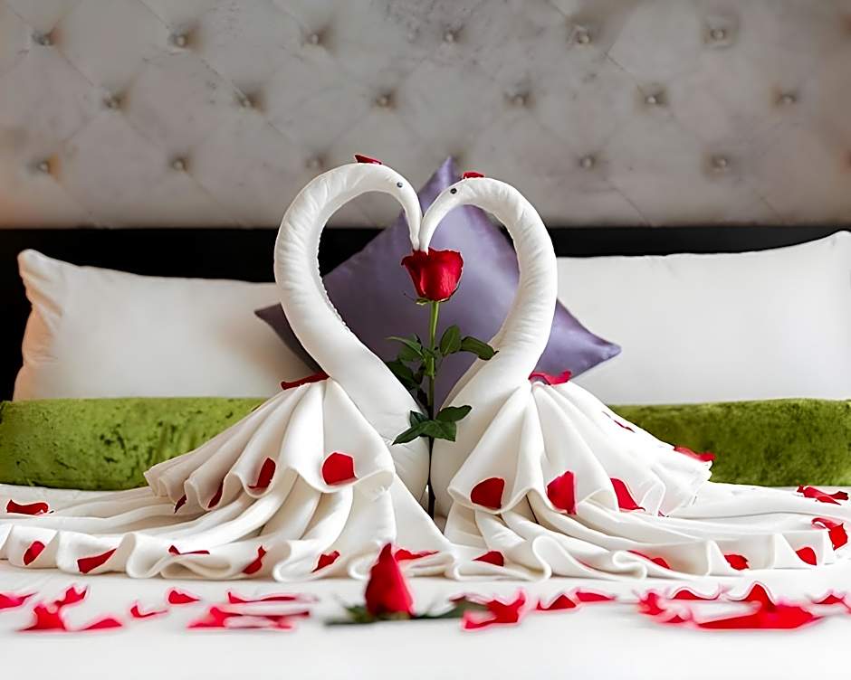 Paradise Suites Hotel