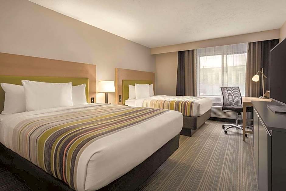 Country Inn & Suites by Radisson, Erie, PA