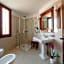 All'Angelo Art Hotel
