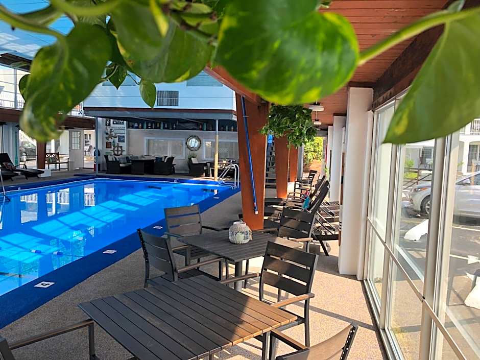Hyannis Inn