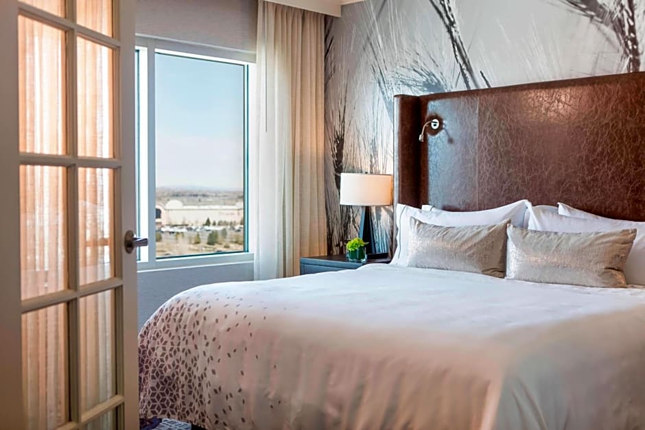 Renaissance Boulder Flatiron Hotel