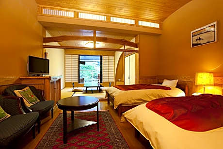 Superior Room with Tatami Area and Open-Air Bath