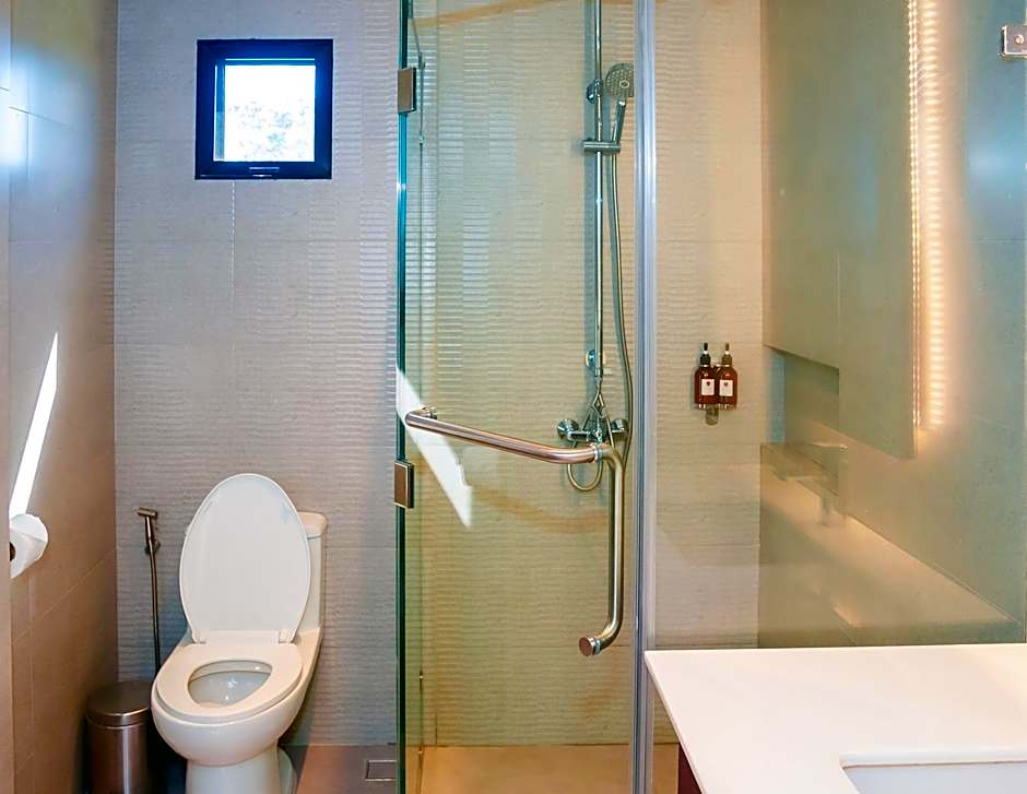 Dumaguete Royal Suite Inn