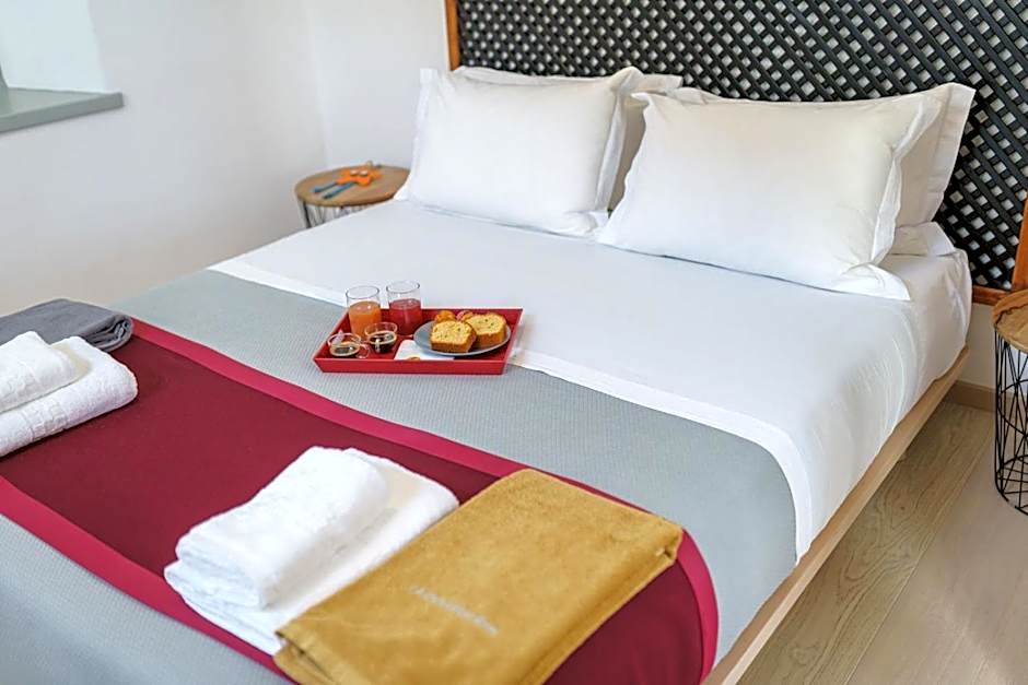 LIVIN Hydra Legacy Suite