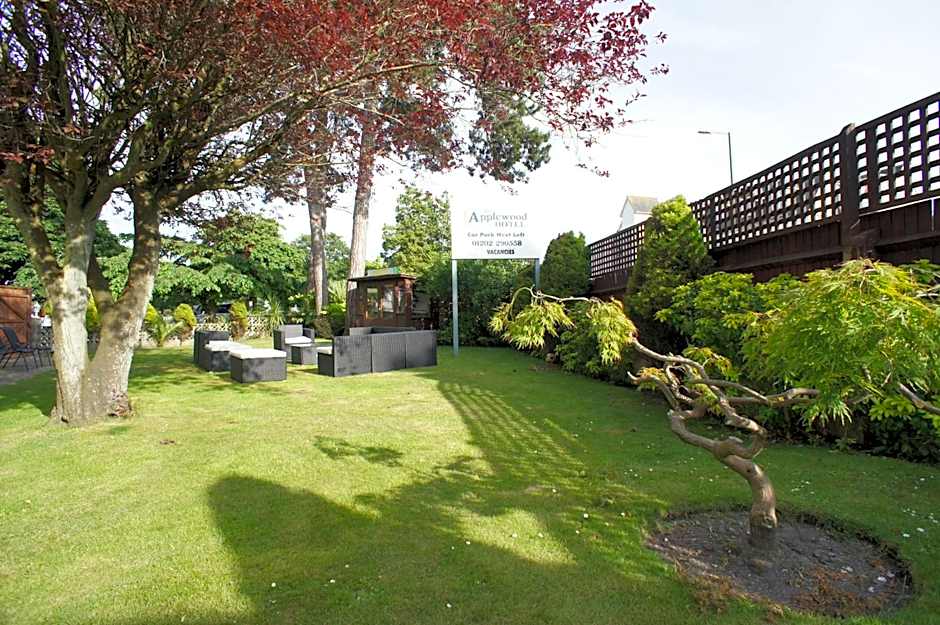 Applewood Hotel