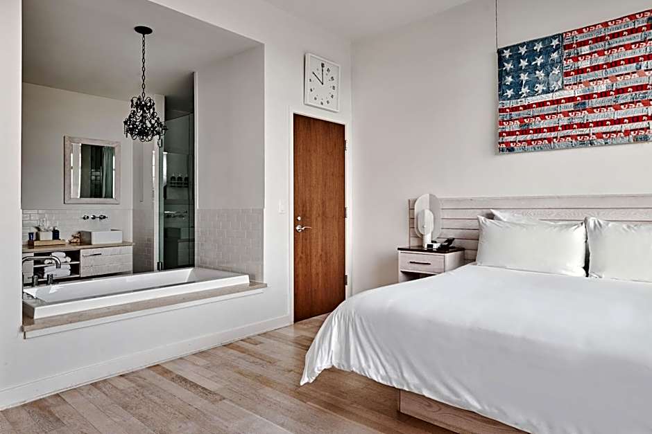 Bungalow Hotel